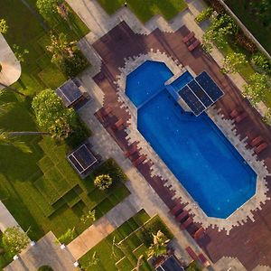 Brits Resort Lovina